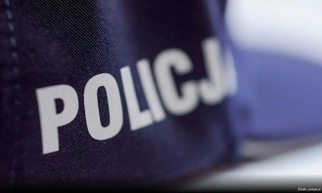 25-latek stracił prawo jazdy za nadmierną prędkość i ostrzeganie innych kierowców